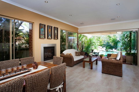 Summit Home Improvements - Builders Victoria 0