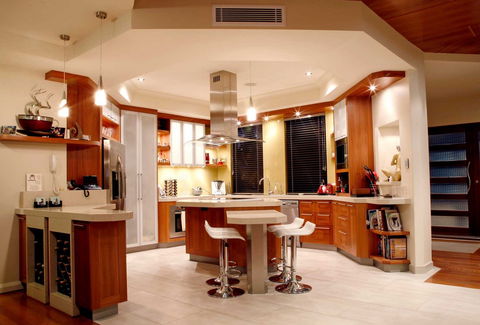Ambassador Construction & Maintenance - Builders Victoria 2