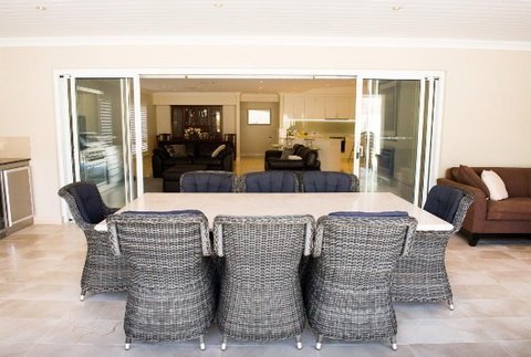 Hoskins A E & Sons - Builders Victoria 0