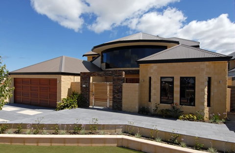 Qest Holdings - Builders Victoria 1