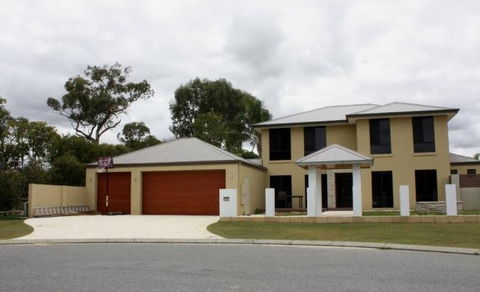 Robert Holl Master Builder - Builders Victoria 0