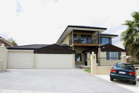 Robert Holl Master Builder - Builders Victoria 1