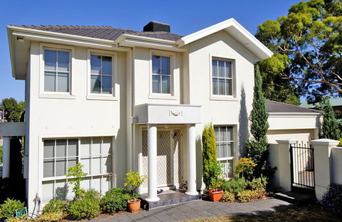 G.T. Kara Builders - Builders Victoria 2