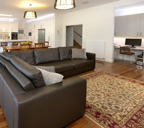 Hille's Home Extensions - Builders Victoria 0
