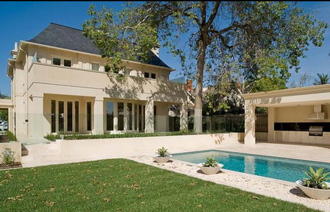 Royale Construction & Development Enterprises Pty Ltd - Builders Victoria 0